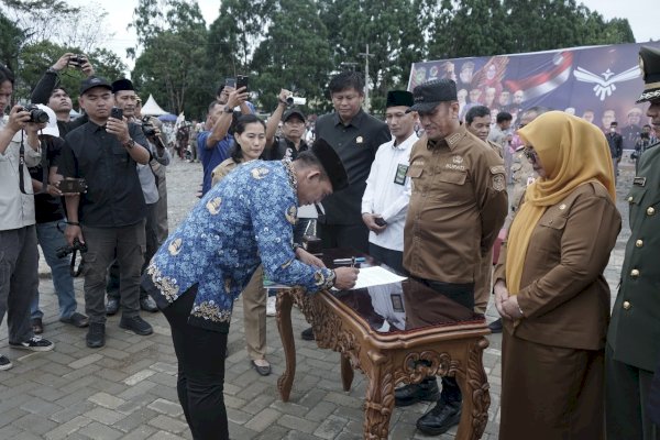 Terima SK, PPPK Lutim Dikontrak Langsung 5 Tahun Sesuai Program Prioritas Bupati Ibas