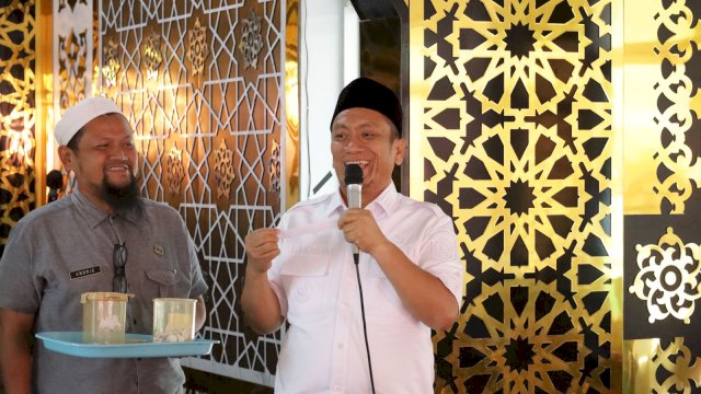 Istiqomah Shalat Berjamaah di Masjid, Bupati Lutim Ibas Berangkatkan PNS dan PPPK Umrah Gratis