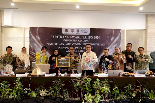 Pemkab Soppeng Menerima Paritrana Award 2024 Program Jaminan Sosial Ketenagakerjaan