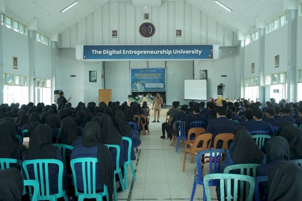 Pesan Syaharuddin di Pembekalan KKN UMS Rappang: Mahasiswa Harus Jadi Solusi