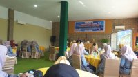 Istri Anggota DPRD Pangkep Dilatih Table Manner untuk Tingkatkan Kapasitas
