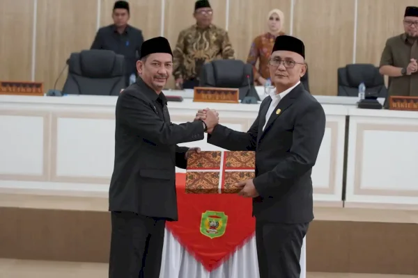 Palopo Kembali Raih WTP ke-10 Kali Berturut-Turut, Pj Wali Kota Hadiri Rapat Paripurna DPRD