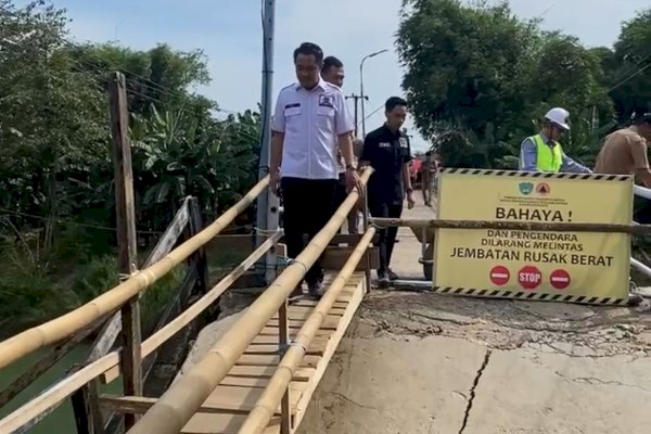 Keluarga Haji Bohari Hibahkan Jembatan ke Pemkab Maros