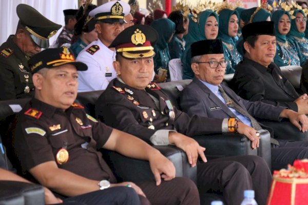 Semarak HUT Bhayangkara ke-79 di Lutim, Sekda Hadiri Upacara, Kapolres Beri Pesan Perpisahan