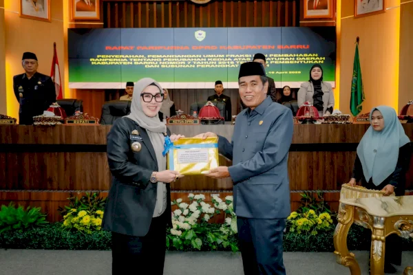 Rapat Paripurna DPRD Barru : Catatan Strategis dan Rekomendasi untuk Kemajuan Daerah