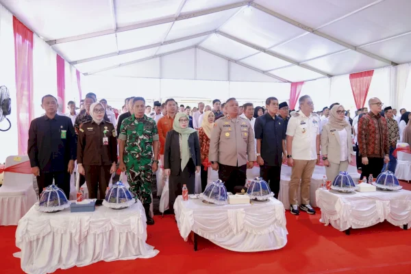 Ketua DPRD Barru Hadiri Pelantikan 55 Pengurus Koperasi Desa/Kelurahan Merah Putih