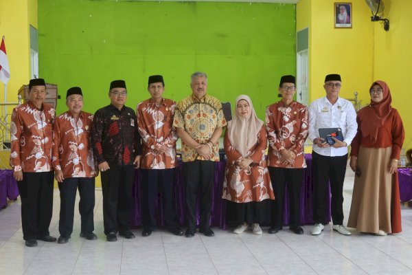 Anak Yatim dan Hafidz Dapat Santunan, Bupati Pinrang: Ini Komitmen Moral Kami