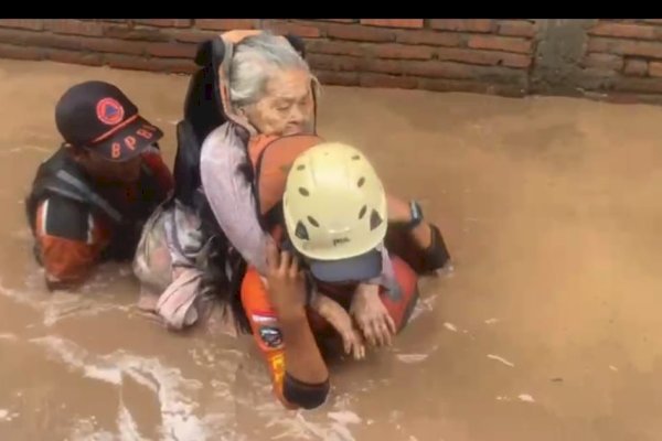 Banjir-Longsor di Empat Kabupaten, Gubernur Sulsel turunkan Tim BPBD ke lapangan