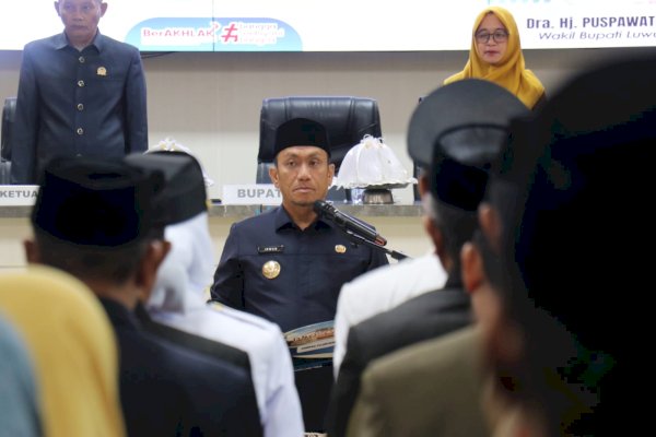 Bupati Ibas Lantik 76 Pejabat Pemkab Lutim, Dorong Kolaborasi Wujudkan Program Prioritas