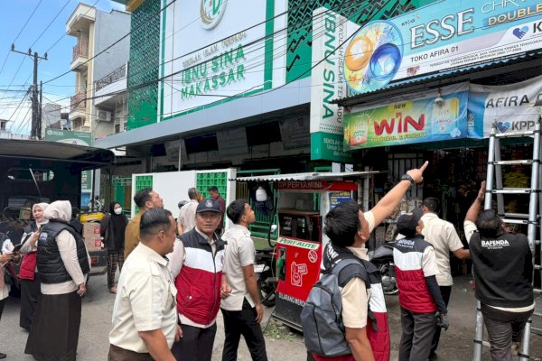 Tegakkan Aturan, Pemkot Makassar Tertibkan Reklame Ilegaldi 16 Titik