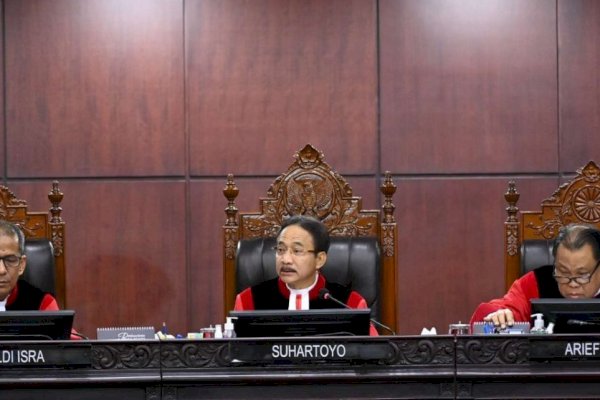 MK Tolak Gugatan Syarat Pendidikan Capres-Cawapres Minimal S1