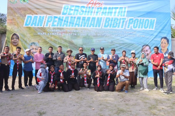 Bupati Irwan Apresiasi Aksi Bersih Pantai, Kunci Majukan Wisata Pinrang