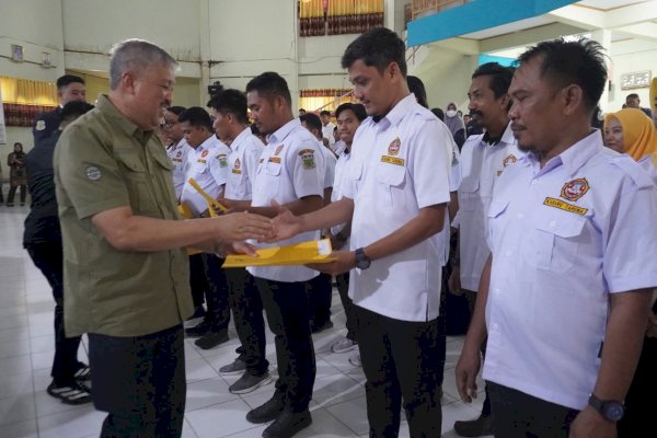 Bupati Irwan Kukuhkan Karang Taruna se-Pinrang, Jadi Mitra Strategis Bangun Pemuda dan Gerakan Sosial