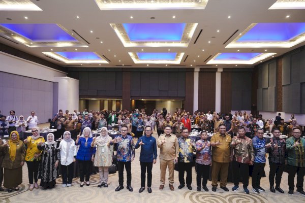 Pemprov Sulsel dan Wamendagri Dorong Kepemimpinan Hijau Lewat Green Leadership Forum II