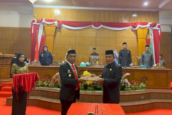 Bupati Syaharuddin dan DPRD Sidrap Teken KUPA-PPAS Perubahan 2025