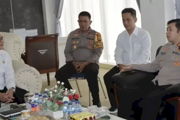 Jelang PSU, Kapolres Lakukan Silaturahmi ke DPRD Palopo Guna Perkuat Sinergi
