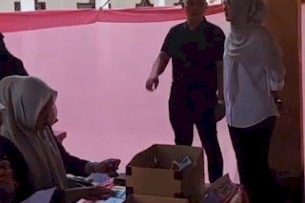 Ketua DPRD Palopo dan Ketua DPRD Sulsel Tinjau PSU di TPS 01 Songka