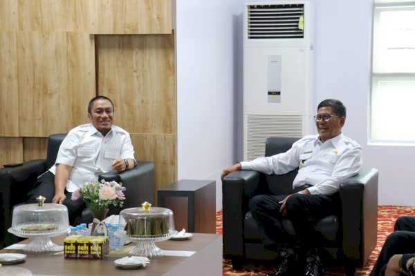 Bupati Lutim Ibas Terima Kunjungan Pemkab Poso Terkait Benchmarking Pendapatan Daerah