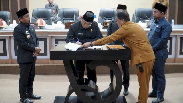 Wali Kota Tasming Hamid Apresiasi DPRD Parepare Usai Penetapan Ranperda APBD 2024