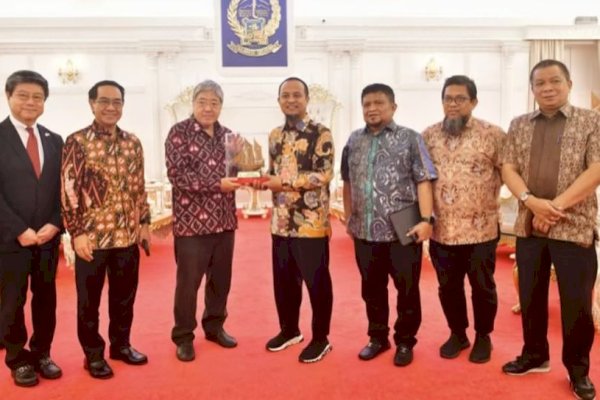 Gubernur Sulsel Terima Kunjungan Dubes Jepang, Bahas Kerja Sama Pendidikan dan Ketenagakerjaan