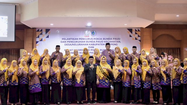 Bupati Soppeng Suwardi Lantik Pokja Bunda PAUD&nbsp;