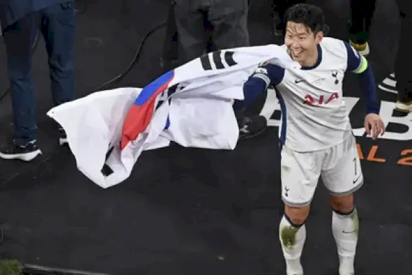 Son Heung Min Menangis Tinggalkan Tottenham, Akhir 10 Tahun Pengabdian