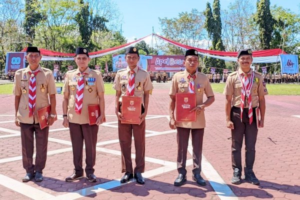 Bupati-Wabup Sidrap Terima Penghargaan Gerakan Pramuka 2025