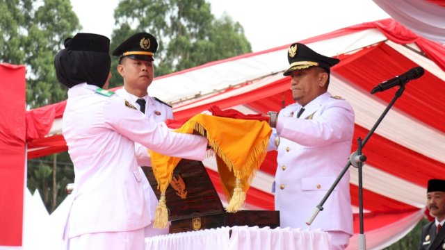 Bupati Ibas Pimpin Upacara HUT ke-80 RI di Lutim, Momentum Refleksi Perjuangan Pahlawan