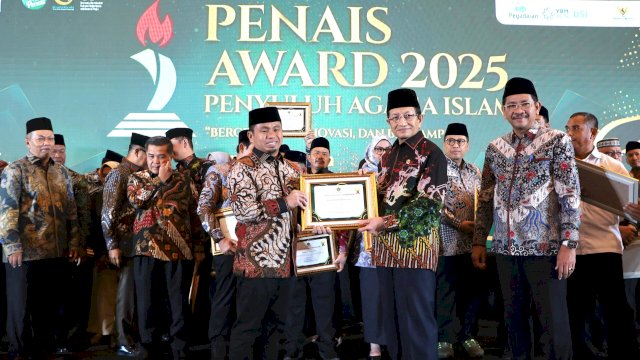 Wali Kota Parepare Tasming Hamid Raih Penghargaan PENAIS Award 2025 dari Kementerian Agama