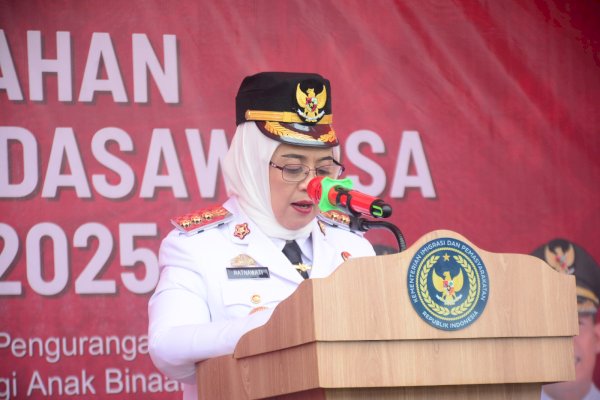 Bupati Sinjai Ratnawati Serahkan Remisi Umum kepada Narapidana di Rutan Kelas II B Sinjai