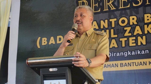 Bupati Pinrang, H.A. Irwan Hamid, S.Sos.