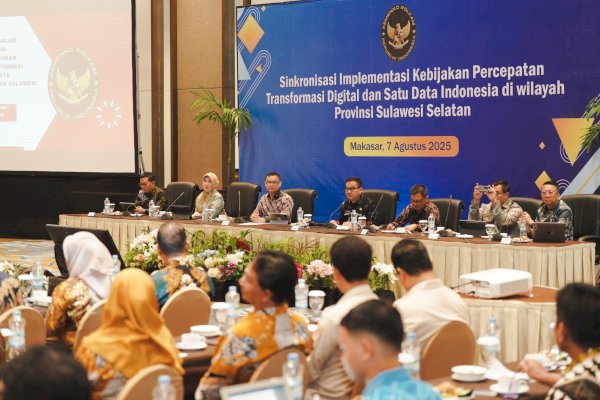 Kemenko Polkam Dorong Transformasi Digital Pemerintah Daerah di Sulsel Lewat Rakor