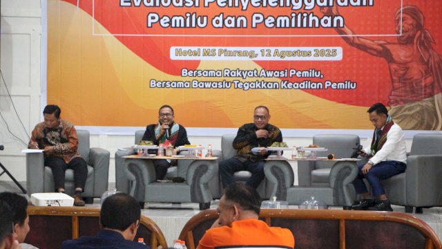 Komisi II DPR RI bersama Bawaslu Sulawesi Selatan menggelar pertemuan evaluasi pelaksanaan Pemilu dan Pilkada.