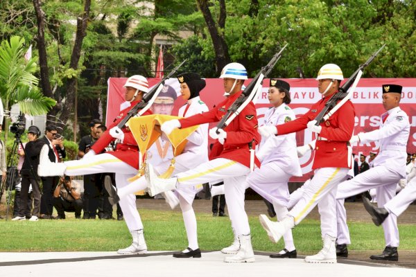 Paskibraka Sulsel Jalankan Tugas dengan Penuh Haru di HUT ke-80 RI