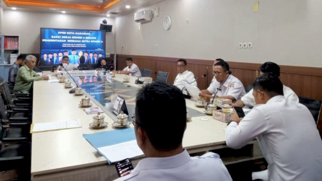 Rapat kerja Komisi A DPRD Makassar bersama para camat se-Kota Makassar