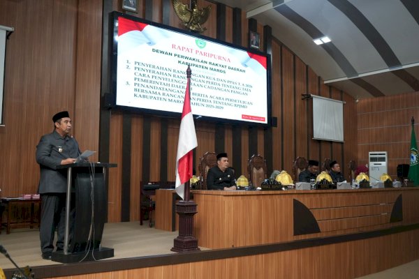Bupati Chaidir Syam Serahkan KUA-PPAS di Paripurna DPRD, Begini Gambaran APBD Maros 2026