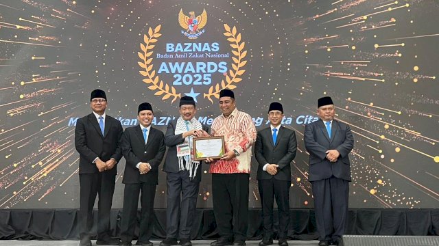 Bupati Maros Chaidir Syam Raih Baznas Award 2025.