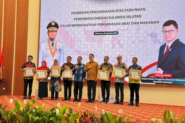 Pemkab Maros Raih Empat Penghargaan Bergengsi dalam Satu Pekan