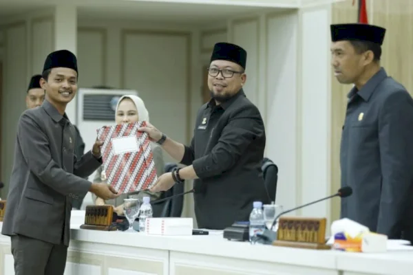 DPRD Palopo Sahkan APBD Perubahan 2025