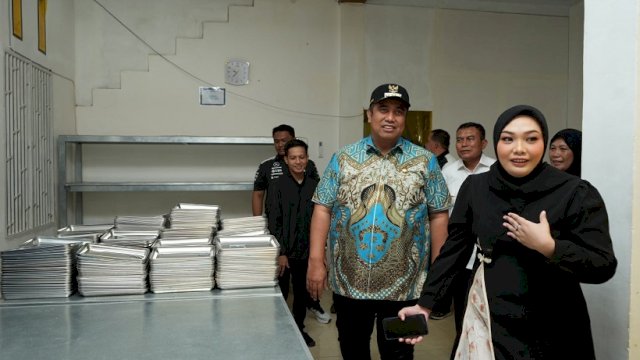 Bupati Maros Chadir Syam Targetkan 24 Dapur SPPG Beroperasi Tahun Ini.