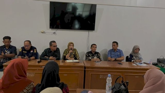 Wakil Bupati Sidrap, Nurkanaah, memimpin rapat koordinasi dengan jajaran Dinas Pendidikan Kabupaten Sidrap.