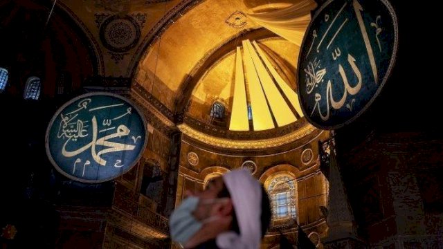 Kapan Maulid Nabi 2025? Ini Tanggal dan Makna Peringatannya