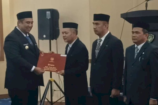 Ratusan PNS Pemkab Maros Terima Satyalencana Pengabdian