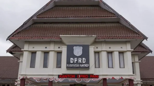 Kantor DPRD Pangkep.