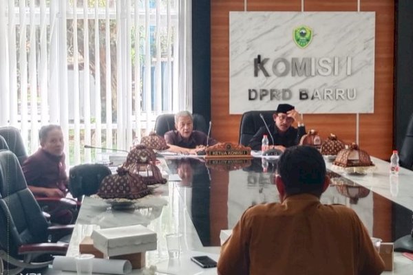 Komisi I DPRD Barru Bahas Kerjasama Media dengan Diskominfo-SP