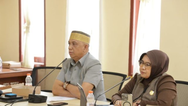 DPRD Pangkep Gelar Rapat Soal Tunggakan Listrik Pasar Palampang.