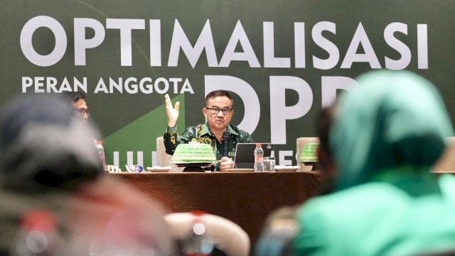 Sekda Sulsel Dorong Penguatan Kapasitas Anggota DPRD Lewat Bimtek