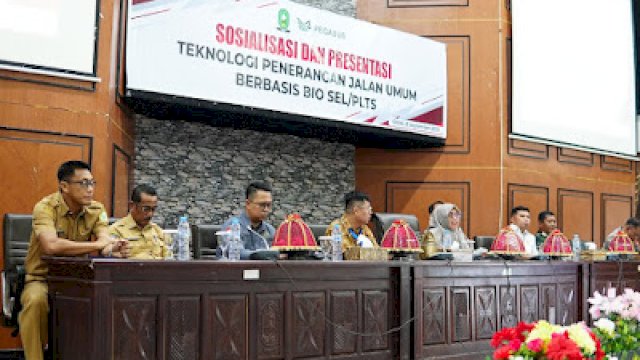 Canangkan Program “Sinjai Terang”, Bupati Ratnawati Harapkan Semua Warga Rasakan Penerangan