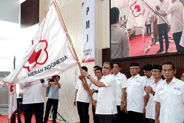 Pengurus PMI Soppeng Periode 2025–2030 Dilantik Langsung Oleh Ketua PMI Sulsel Adnan Purichta Ichsan