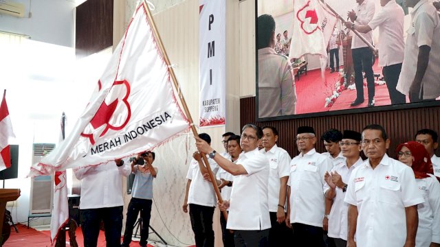 Pengurus PMI Soppeng Periode 2025–2030 Dilantik Langsung Oleh Ketua PMI Sulsel Adnan Purichta Ichsan